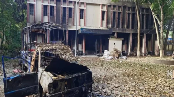 ২০২৪ সালের ৪ অগাস্ট সিরাজগঞ্জের এনায়েতপুর থানায় হামলা ও অগ্নিসংযোগ করা হয়।